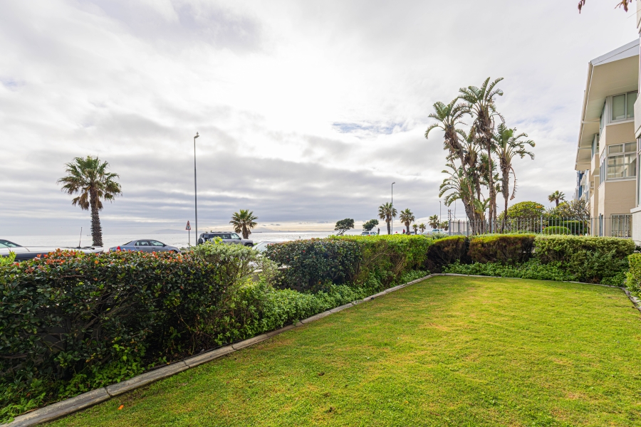 To Let 1 Bedroom Property for Rent in Mouille Point Western Cape